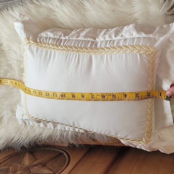 Gold Leaves Embroidery Design Pillow Set decorative throw pillows 20"×14" aprox. - Picture 12 of 16